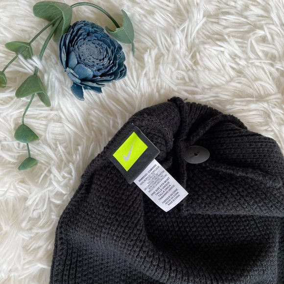 New with tags NIKE ADULT UNISEX HAT . Black with Black LOGO. #nike #nikehats - Picture 4 of 4